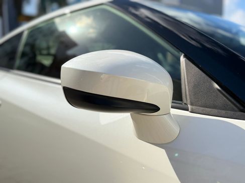 Used 2024 Nissan GT-R Premium w/ Premium Interior Package image 8