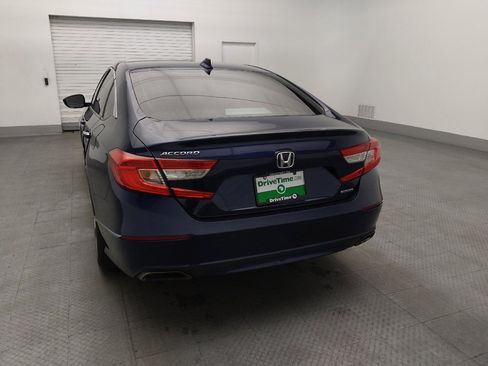 Used 2018 Honda Accord Touring image 6