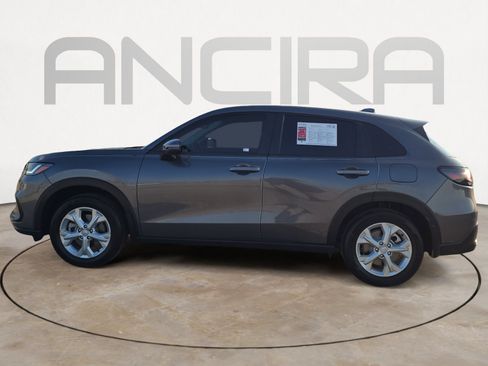 Used 2025 Honda HR-V LX image 7