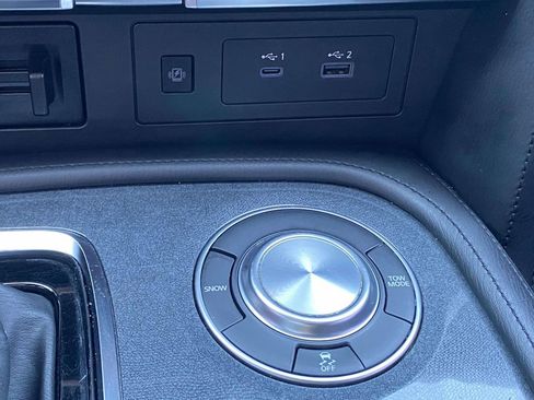 Used 2022 Nissan Armada SL w/ Midnight Edition Package image 31