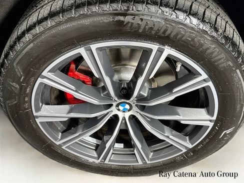 Used 2026 BMW X5 xDrive40i w/ M Sport Package AWD/4WD image 33