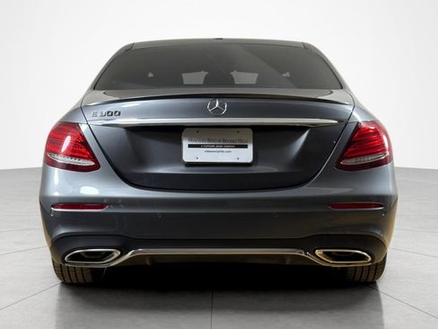 Used 2019 Mercedes-Benz E 300 image 4