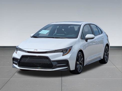 Used 2020 Toyota Corolla XSE FWD image 9