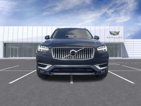 Used 2024 Volvo XC90 B6 Plus AWD/4WD image 3