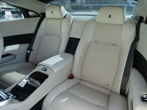 Used 2015 Rolls-Royce Wraith RWD image 4
