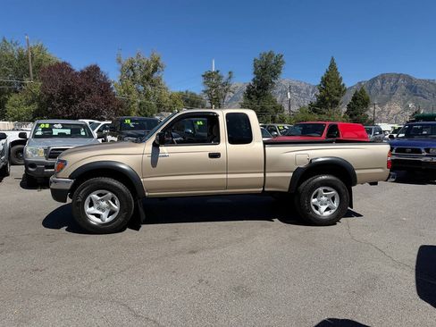 Used 2003 Toyota Tacoma 4x4 Xtracab V6 w/ Convenience Pkg image 55