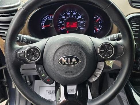 Used 2016 Kia Soul + w/ Audio Package FWD image 18