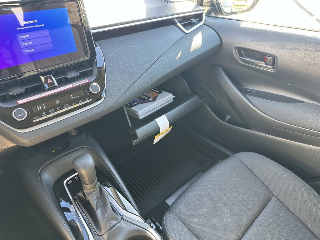 New 2027 Toyota Corolla LE w/ LE Premium Package FWD image 31