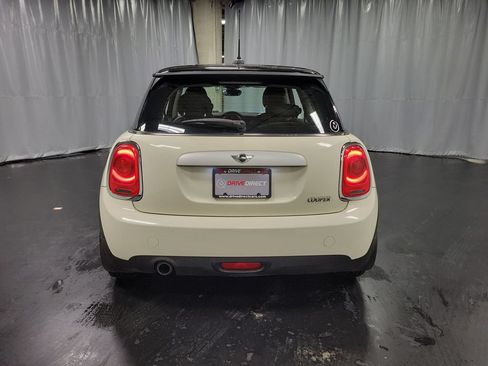 Used 2015 MINI Cooper 2-Door Hardtop FWD image 8