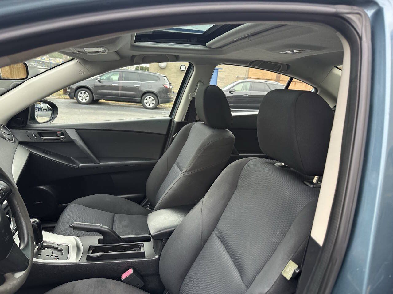 Used 2011 MAZDA MAZDA3 i Touring FWD image 18