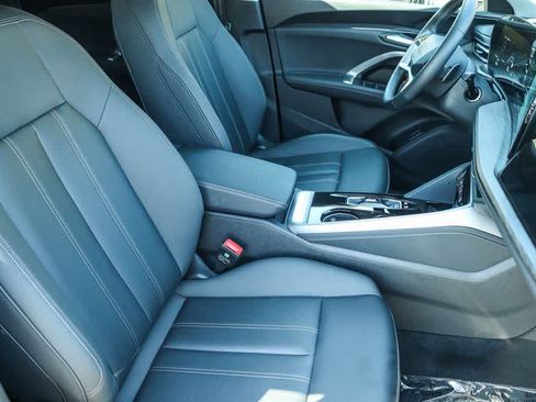 Used 2025 Audi Q5 Premium w/ Convenience Package AWD/4WD image 15
