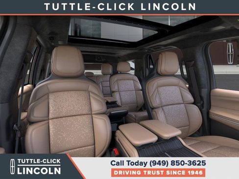 New 2025 Lincoln Navigator Black Label image 10