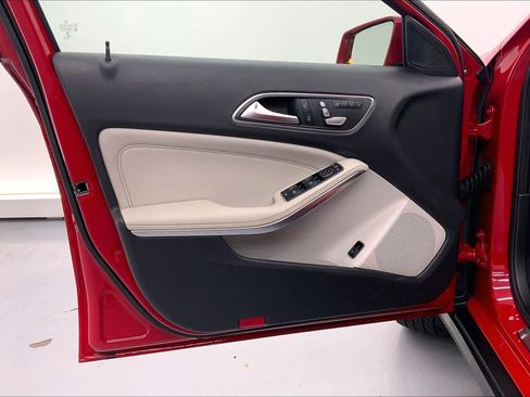 Used 2019 Mercedes-Benz GLA 250 GLA 250 image 19