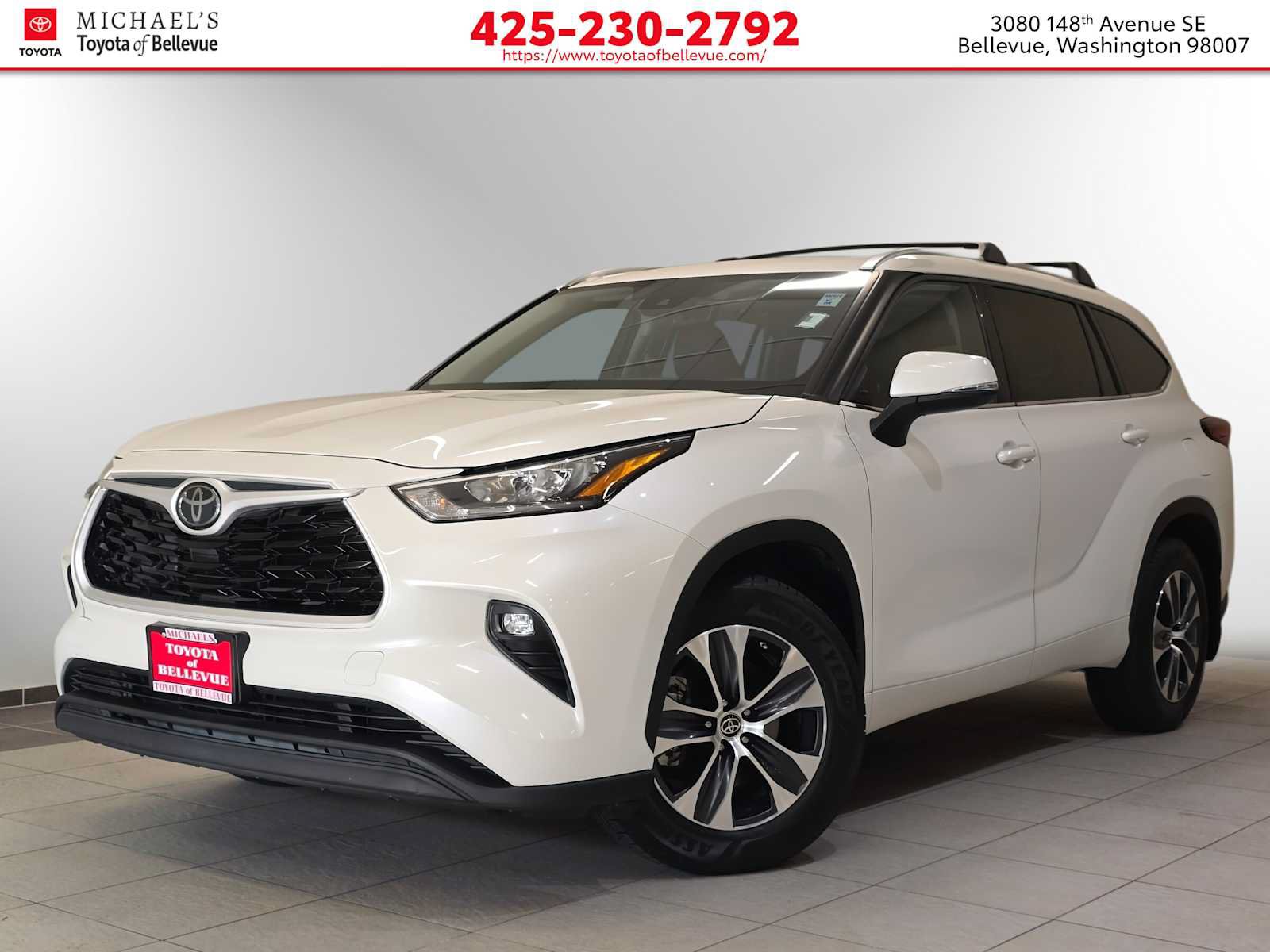 Used 2020 Toyota Highlander XLE AWD/4WD image 1