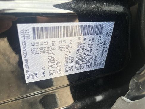 Used 2025 Nissan Rogue SV AWD/4WD image 31