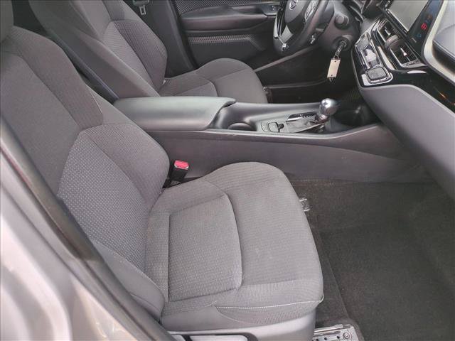 Used 2018 Toyota C-HR XLE FWD image 19