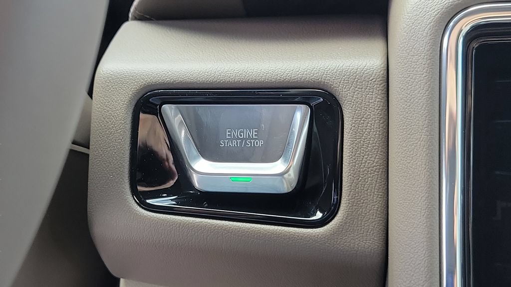 New 2026 GMC Yukon Denali w/ LPO, Floor Liner Package AWD/4WD image 23
