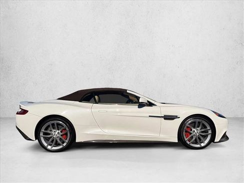Used 2017 Aston Martin Vanquish Volante image 12