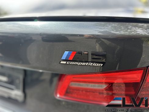 Used 2019 BMW M5 w/ Executive Package image 34