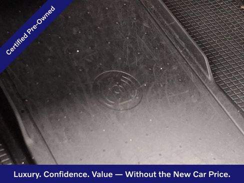 Certified 2024 Volvo XC40 B5 Plus w/ Protection Package Premier AWD/4WD image 27