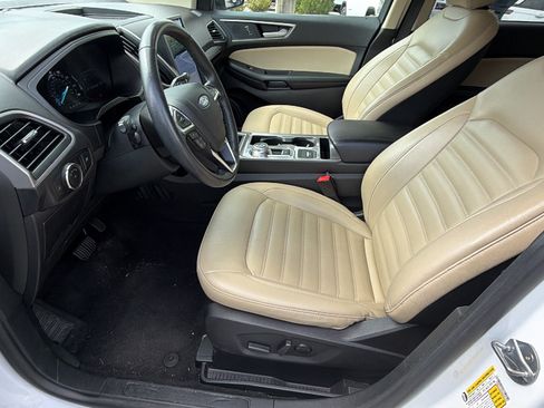 Used 2024 Ford Edge SEL AWD/4WD image 16
