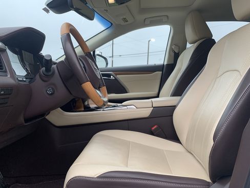 Used 2019 Lexus RX 350 FWD w/ Navigation Package image 16