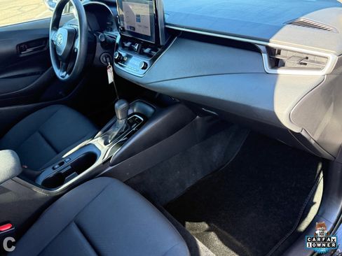 Used 2024 Toyota Corolla LE image 9
