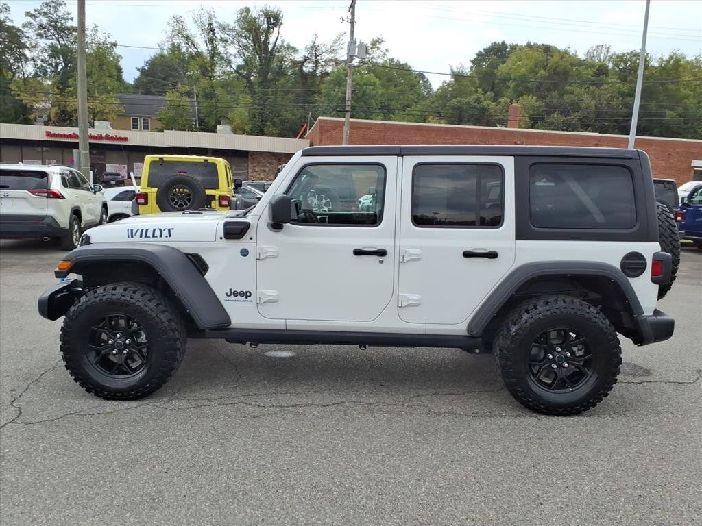 Used 2024 Jeep Wrangler Unlimited AWD/4WD image 7