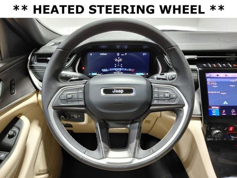 Certified 2025 Jeep Grand Cherokee L Limited AWD/4WD image 16