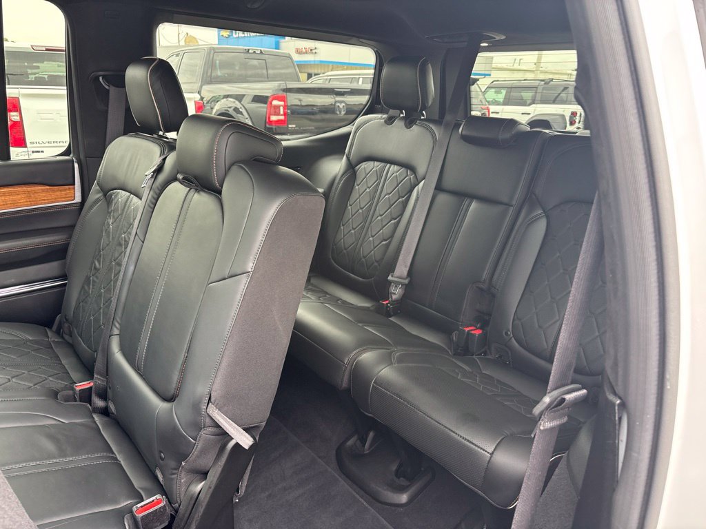 Used 2024 Jeep Grand Wagoneer Series III w/ Flexible Seating Group AWD/4WD image 44