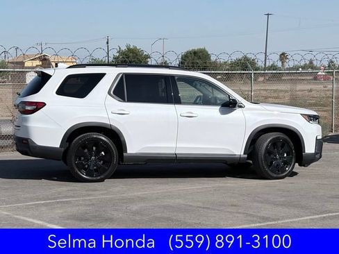 New 2026 Honda Pilot Black Edition image 3