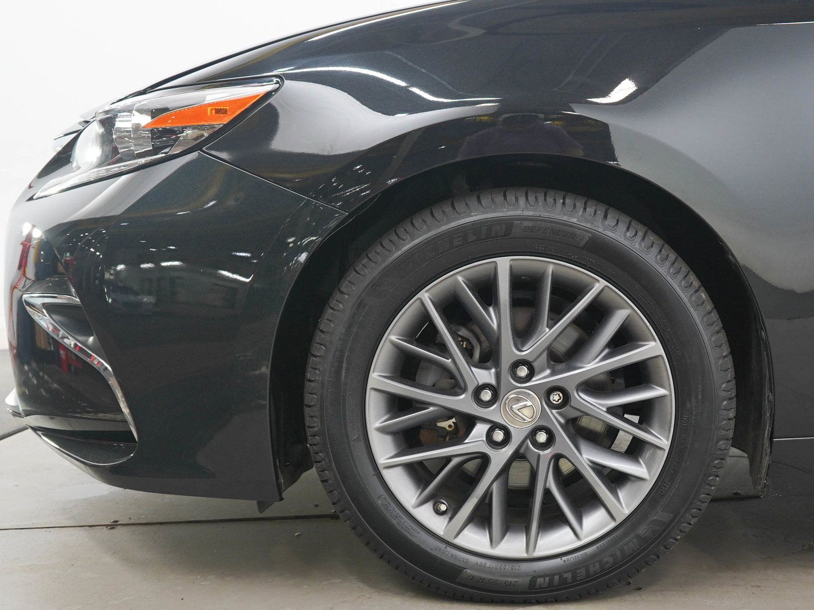 Used 2018 Lexus ES 350 w/ Navigation System Package FWD image 28