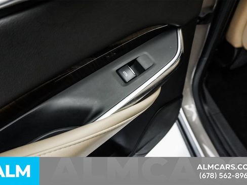 Used 2025 Cadillac XT4 Premium Luxury FWD image 55