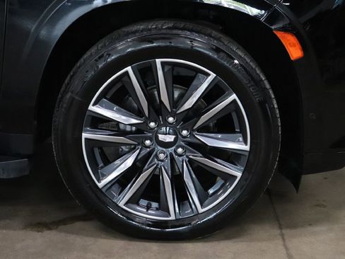 Used 2022 Cadillac Escalade ESV Sport w/ Touring Package image 33