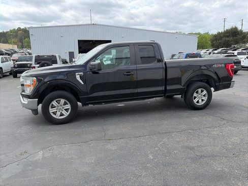 Used 2021 Ford F150 XLT image 4