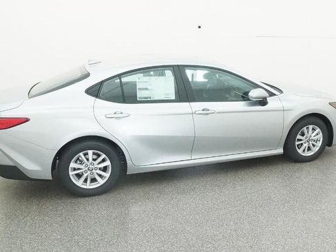 New 2026 Toyota Camry LE image 10