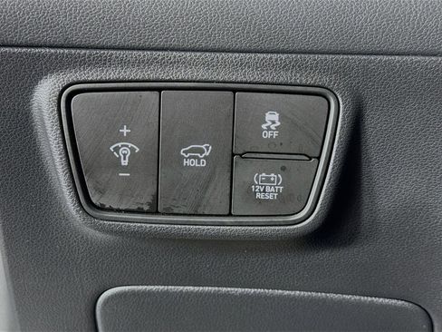 Used 2024 Hyundai Tucson Limited image 18