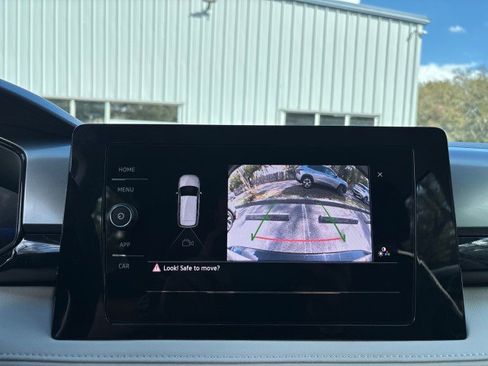 Used 2025 Volkswagen Taos S image 21