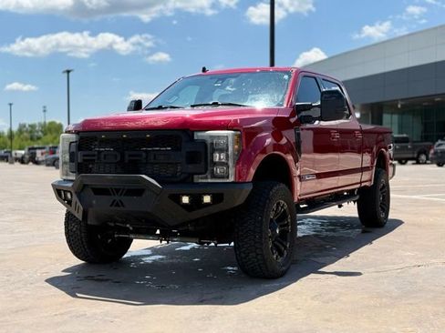 Used 2019 Ford F250 Lariat w/ Lariat Ultimate Package AWD/4WD image 4