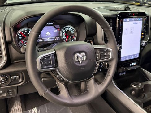 Used 2025 RAM 1500 Big Horn AWD/4WD image 10