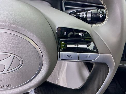 Certified 2025 Hyundai Elantra Sport FWD image 21