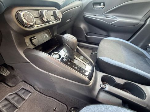 Used 2025 Nissan Versa SV image 37