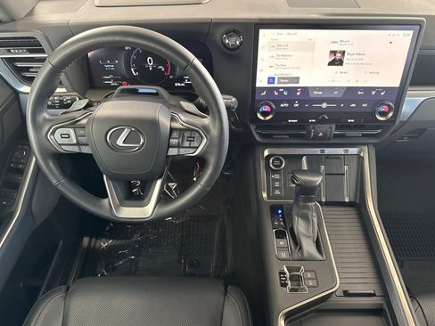 Used 2024 Lexus GX 550 AWD/4WD image 18
