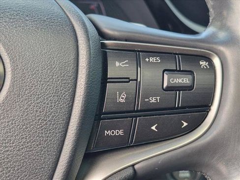 Used 2022 Lexus ES 350 w/ Premium Package FWD image 11