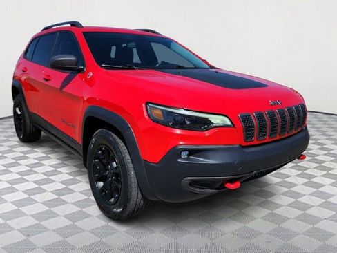 Used 2019 Jeep Cherokee Trailhawk w/ Cold Weather Group image 1