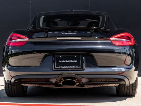 Certified 2016 Porsche Cayman RWD image 10