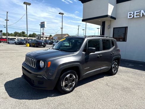 Used 2018 Jeep Renegade Sport w/ Power & Air Group image 2