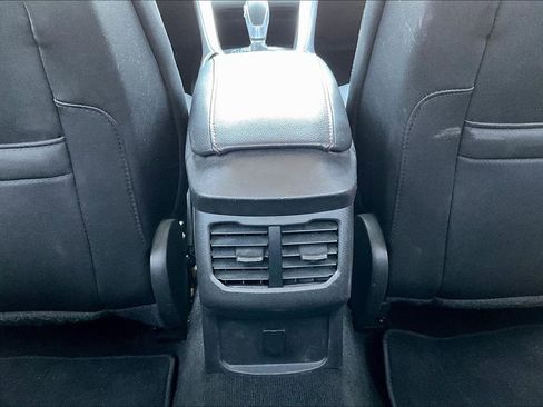 Used 2016 Ford Fusion SE image 20