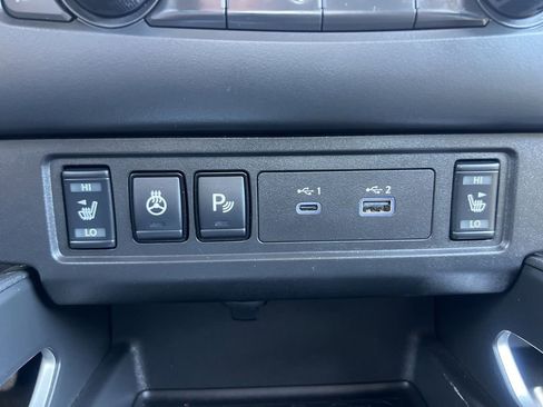 Used 2024 Nissan Frontier SV w/ SV Convenience Package RWD image 56
