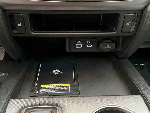 Used 2024 Honda Passport EX-L image 15